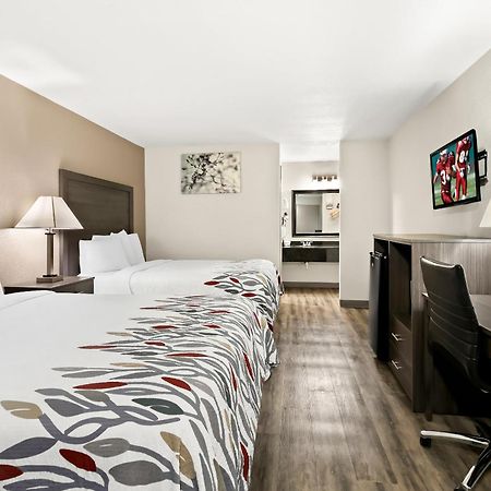 Red Roof Inn & Suites Дънкан Екстериор снимка